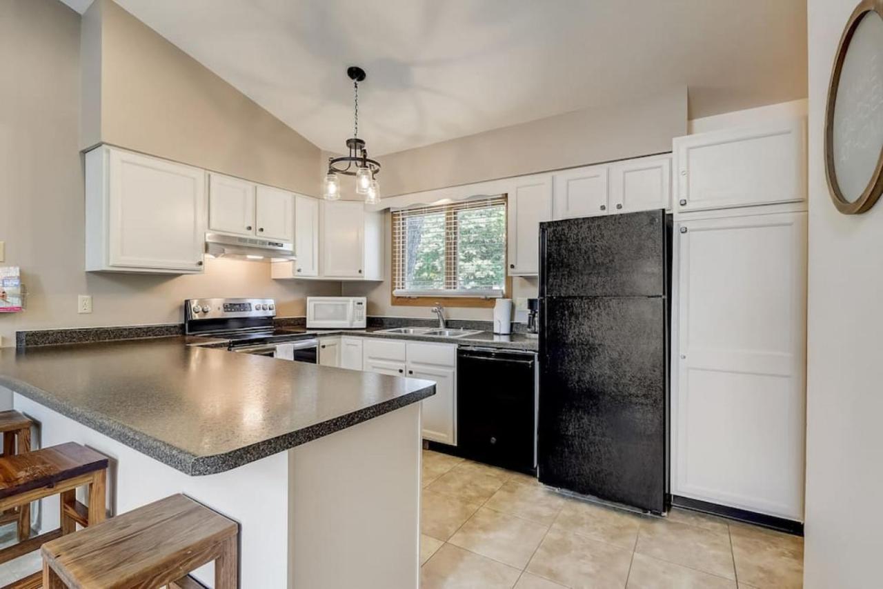 Grace Jo Vacation Home At Tamarack Highland 5 ウィスコンシン デルズ エクステリア 写真